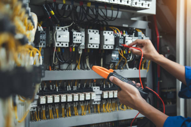 Best Affordable Emergency Electrician  in Wlowbrook, IL